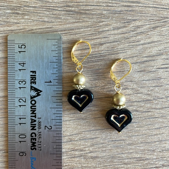 HAND CRAFTED BLACK HEARTS PIERCED EARRINGS - Picture 7 of 14